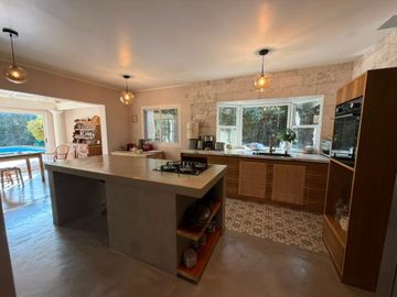 Venta casa 4/5 ambientes-Barrio Lomas de Benavidez