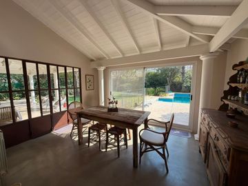Venta casa 4/5 ambientes-Barrio Lomas de Benavidez