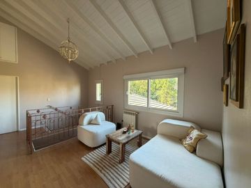 Venta casa 4/5 ambientes-Barrio Lomas de Benavidez