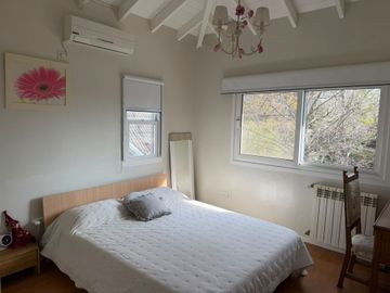 Venta casa 4/5 ambientes-Barrio Lomas de Benavidez
