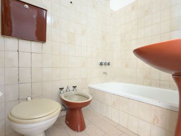 VENTA DEPARTAMENTO TIPO DUPLEX 3 DORM PATIO TANDIL