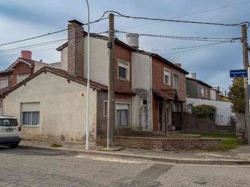 CASA 3 DORMITORIOS BARRIO CASINO TANDIL