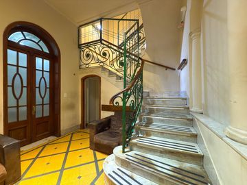 Venta de Propiedad Centrica 18 Dormitorios