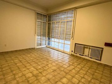 Venta de Propiedad Centrica 18 Dormitorios