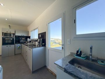 VENTA IMPORTANTE CASA ZONA LAGO DEL FUERTE TANDIL