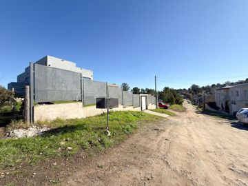 VENTA IMPORTANTE CASA ZONA LAGO DEL FUERTE TANDIL