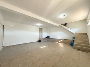 VENTA IMPORTANTE CASA ZONA LAGO DEL FUERTE TANDIL
