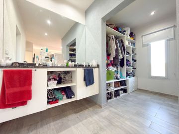 VENTA IMPORTANTE CASA ZONA LAGO DEL FUERTE TANDIL