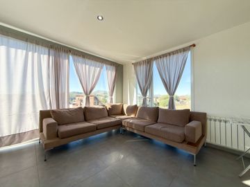 VENTA IMPORTANTE CASA ZONA LAGO DEL FUERTE TANDIL