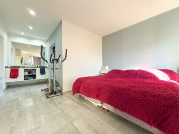 VENTA IMPORTANTE CASA ZONA LAGO DEL FUERTE TANDIL