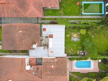 VENTA/PERMUTA CHALET CON DEPENDENCIA ZONA CERRITO