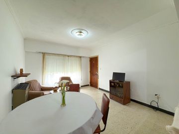 VENTA/PERMUTA CHALET CON DEPENDENCIA ZONA CERRITO