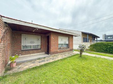 VENTA/PERMUTA CHALET CON DEPENDENCIA ZONA CERRITO