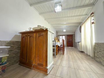 VENTA/PERMUTA CHALET CON DEPENDENCIA ZONA CERRITO