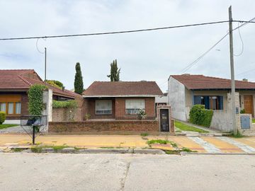 VENTA/PERMUTA CHALET CON DEPENDENCIA ZONA CERRITO