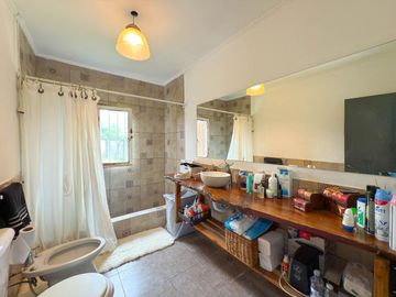 VENTA/PERMUTA CHALET CON DEPENDENCIA ZONA CERRITO