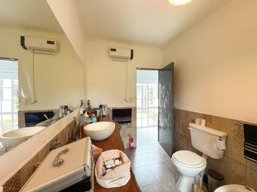 VENTA/PERMUTA CHALET CON DEPENDENCIA ZONA CERRITO