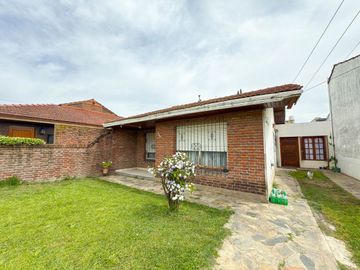 VENTA/PERMUTA CHALET CON DEPENDENCIA ZONA CERRITO