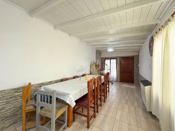 VENTA/PERMUTA CHALET CON DEPENDENCIA ZONA CERRITO