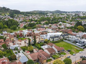 VENTA/PERMUTA CHALET CON DEPENDENCIA ZONA CERRITO