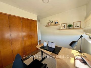 AMPLIA CASA CON JARDÍN Y PISCINA EN CONDOMINIO LOS BRAVOS