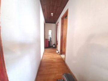 A PASOS DE COLEGIO INTERNACIONAL DE AVENIDA ALEMANIA.