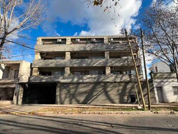 Departamento en alquiler en Bernal Oeste