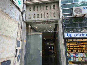 VENTA OFICINA EN LAVALLE 1900  ED MANIFOLD