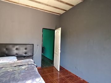 VENTA CASA 7 AMB. GONZALEZ CATAN