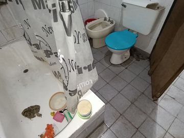 VENTA CASA 7 AMB. GONZALEZ CATAN