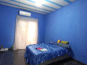 VENTA CASA 7 AMB. GONZALEZ CATAN