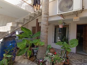 VENTA CASA 7 AMB. GONZALEZ CATAN