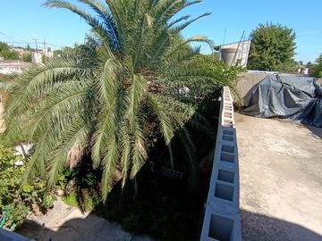 VENTA CASA 7 AMB. GONZALEZ CATAN