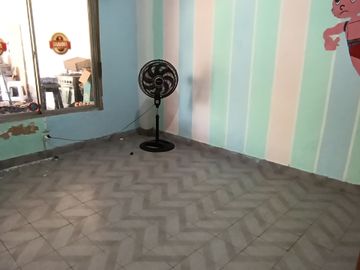 VENTA CASA 7 AMB. GONZALEZ CATAN