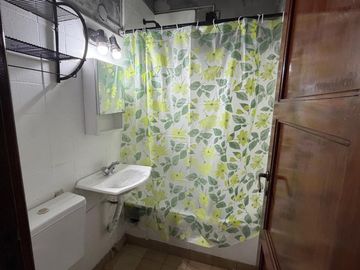 Venta 3 amb. tipo PH c/jardin/cochera en Flores