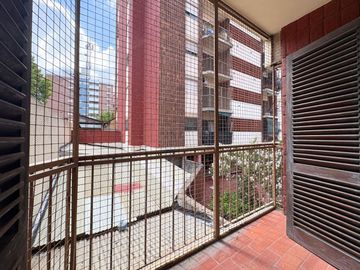 Depto 4 ambientes en venta - Caseros - Balcón