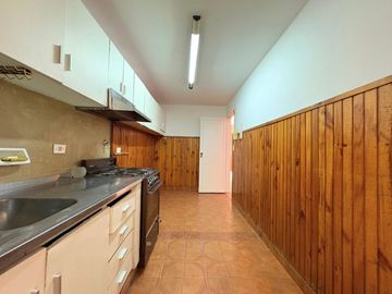 Depto 4 ambientes en venta - Caseros - Balcón