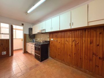 Depto 4 ambientes en venta - Caseros - Balcón