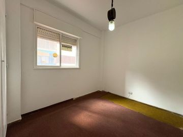 Depto 4 ambientes en venta - Caseros - Balcón
