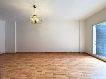 Depto 4 ambientes en venta - Caseros - Balcón