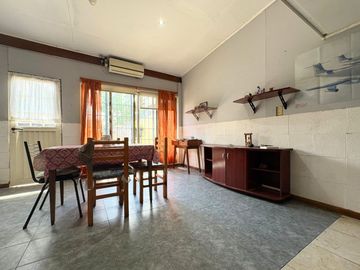 VENTA CASA MULTIFAMILIAR 5 AMBIENTES I. CASANOVA