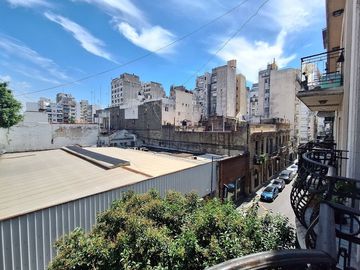 VENTA  DEPTO 5 AMB BALCON MONSERRAT APTO CREDITO