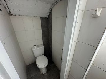ALQUILER EDIFICIO COMERCIAL COCHERAS MERLO