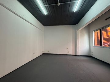 ALQUILER EDIFICIO COMERCIAL COCHERAS MERLO