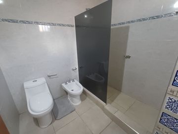 VENTA CASA MULTIFAMILIAR PERMUTA FATIMA PILAR