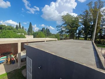 VENTA CASA MULTIFAMILIAR PERMUTA FATIMA PILAR