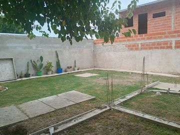 VENTA CASA MULTIFAMILIAR PERMUTA FATIMA PILAR