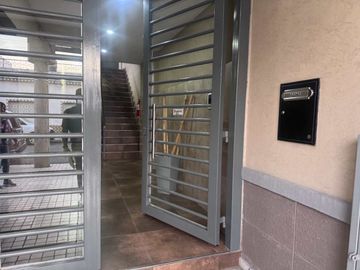VENTA DPTO. 2 AMB SAN JUSTO BALCON COCHERA AP CRED