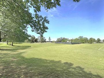 VENTA LOTE 700M2 CENTRAL COUNTRY CARDALES VILLAGE