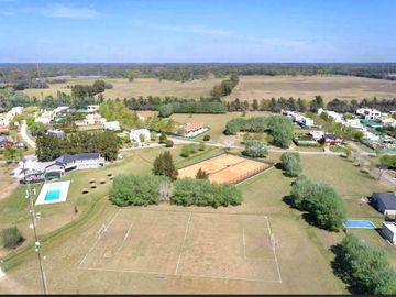 VENTA LOTE 700M2 CENTRAL COUNTRY CARDALES VILLAGE